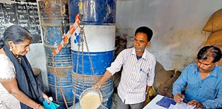 gandhi1582017-5.jpg