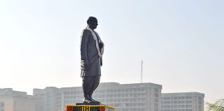gandhi31102017-1.jpg