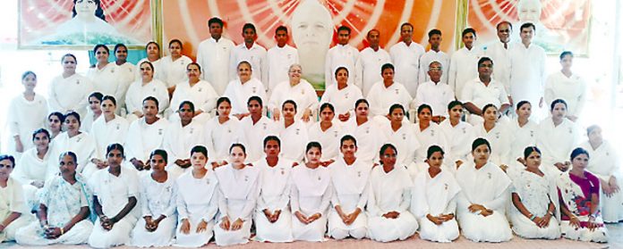 gandhi5102017-3.jpg
