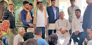gandhi24112017-3.jpg