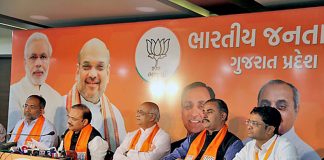 gandhi26112017-6.jpg