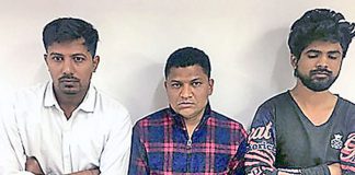 gandhi7122017-7.jpg