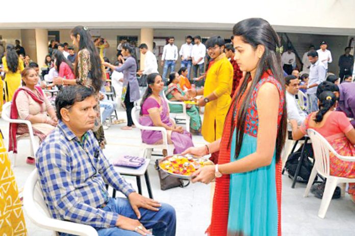 guj1522018-111.jpg