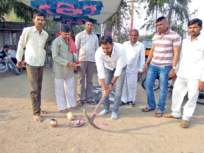 guj2822018-3.jpg