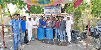 guj27418-7.jpg