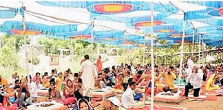 gandhi1052018-2.jpg