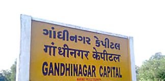gandhi1452018-2.jpg