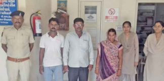 guj1452018-2.jpg